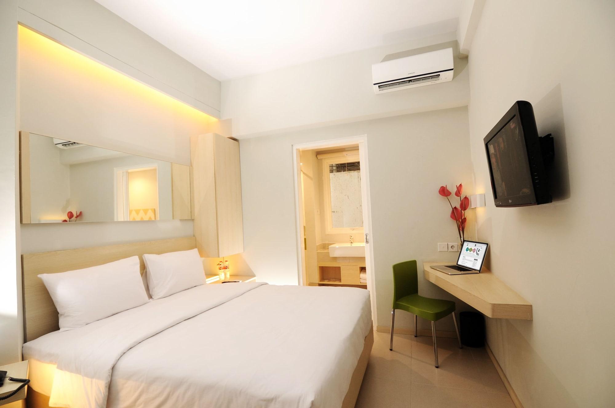 סוראבאיה Cleo Hotel Tunjungan מראה חיצוני תמונה