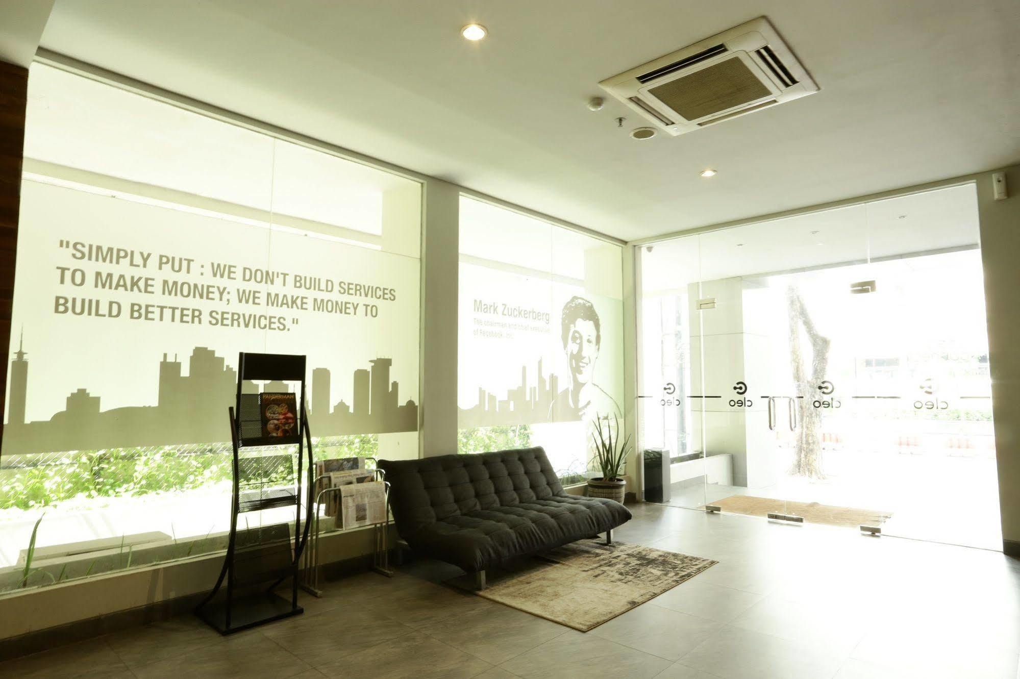 סוראבאיה Cleo Hotel Tunjungan מראה חיצוני תמונה